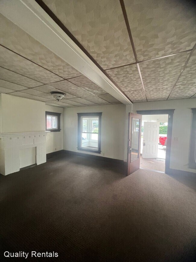 Foto del edificio - 3 br, 1 bath House - 228 E 26TH