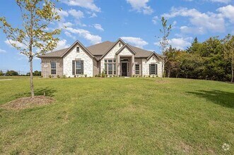 Building Photo - 1236 Jungle Dr