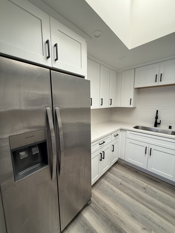 Building Photo - 7629 Girard Ave