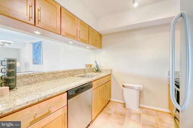 Foto del edificio - 5802 Nicholson Ln