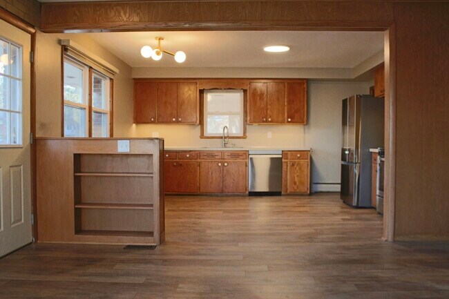 Foto del edificio - 7036 Willow Ln