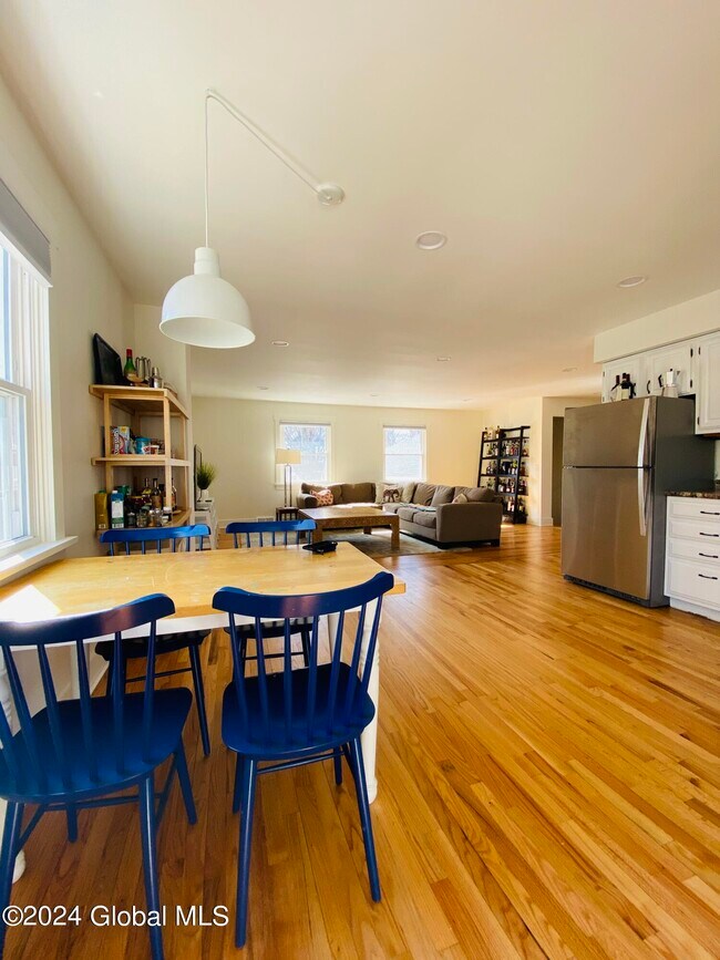 Foto del edificio - 67 North St