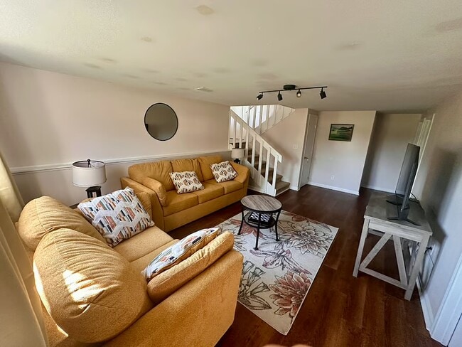 Foto del edificio - 520 Bellwood Dr