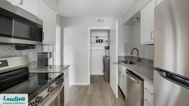 Foto del edificio - 231 New Shackle Island Rd