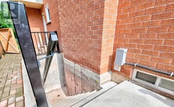 Building Photo - 1200 Rushbrooke Dr