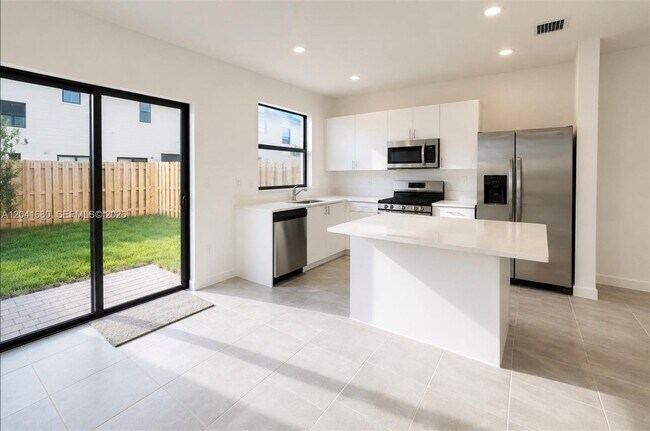 Foto del edificio - 23252 SW 128th Ave