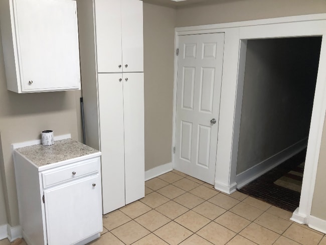 Building Photo - 675 Jefferson St