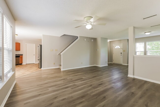 Building Photo - 10841 Zimmerman Ln