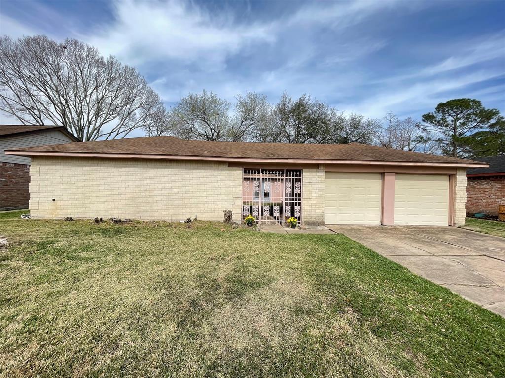 Foto principal - 16223 Tibet Rd