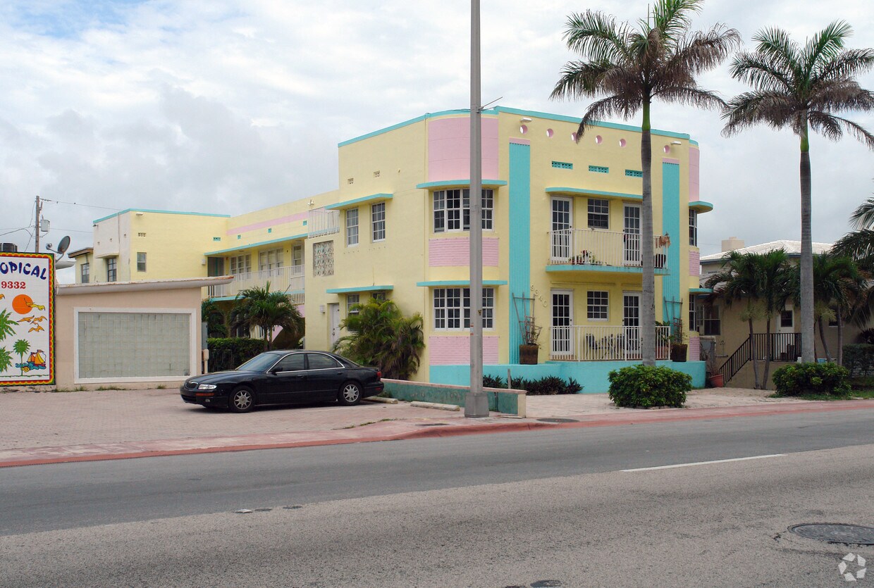 Foto principal - 9340 Collins Ave