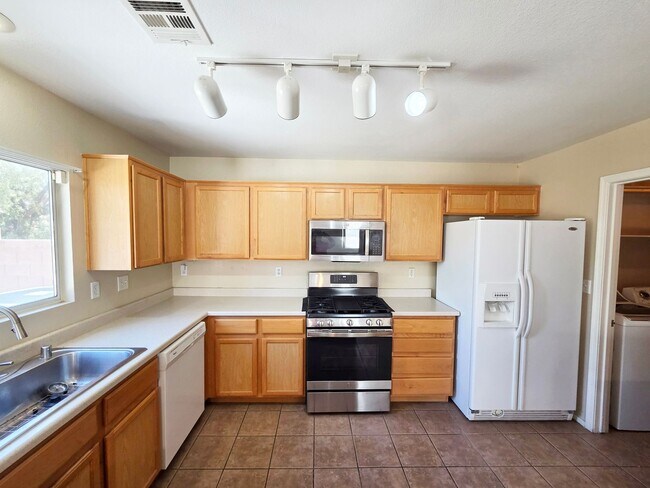 Foto del edificio - 3 Bed + Loft | 2.5 Bath | 1,946 SF