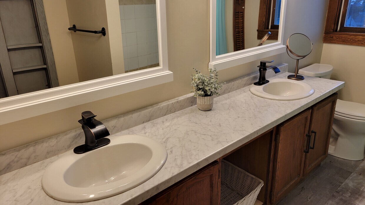 19 Granite St, Rockport, MA 01966 Townhome Rentals in Rockport MA