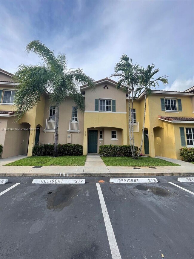 Foto del edificio - 6055 SW 19th Ct