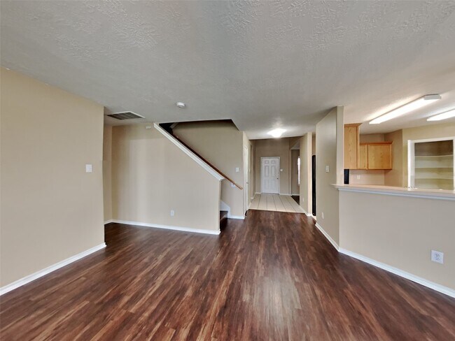 Foto del edificio - 8030 Echinacea Dr