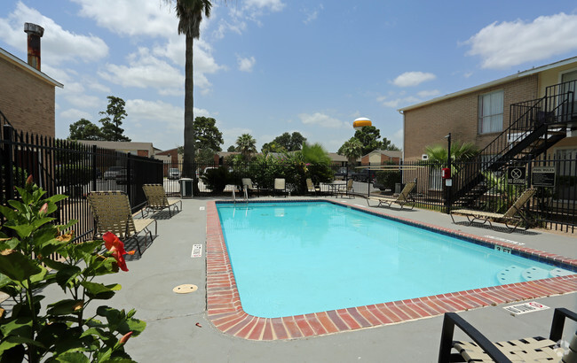 Segunda piscina - Spring Oaks Apartments