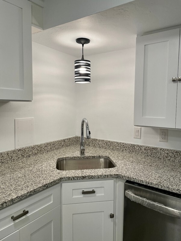 Building Photo - 2235 E 9800 S