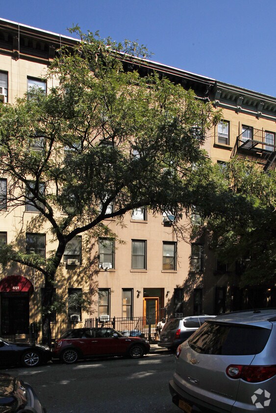 Building Photo - 449 W 48th St