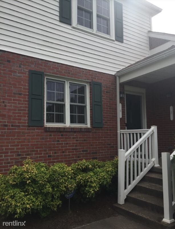 Building Photo - 2 br, 1 bath Townhome - 6 Chartom ct.