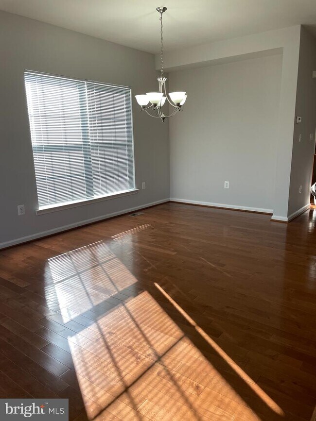 Foto del edificio - 1602 Wilcox Ave