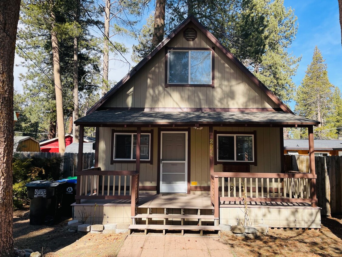 Primary Photo - Pet friendly 1 bed 1 bath cabin