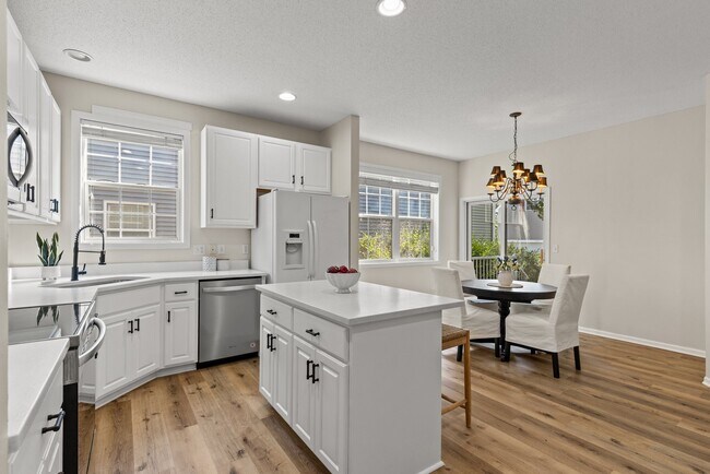 Foto del edificio - 15734 Porchlight Ln