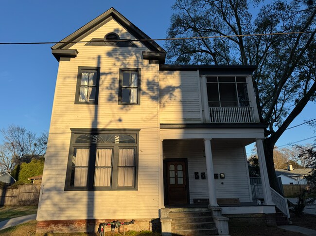 Building Photo - 634 N 7th St