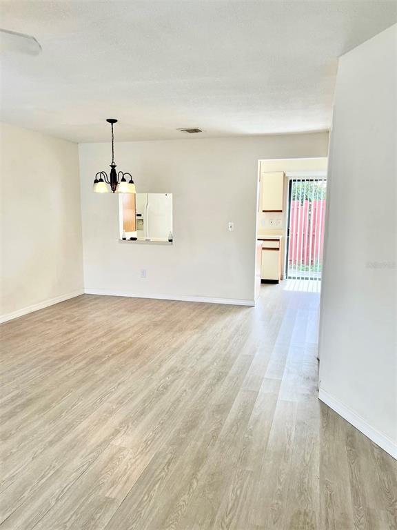 Building Photo - 1602 Little River Dr