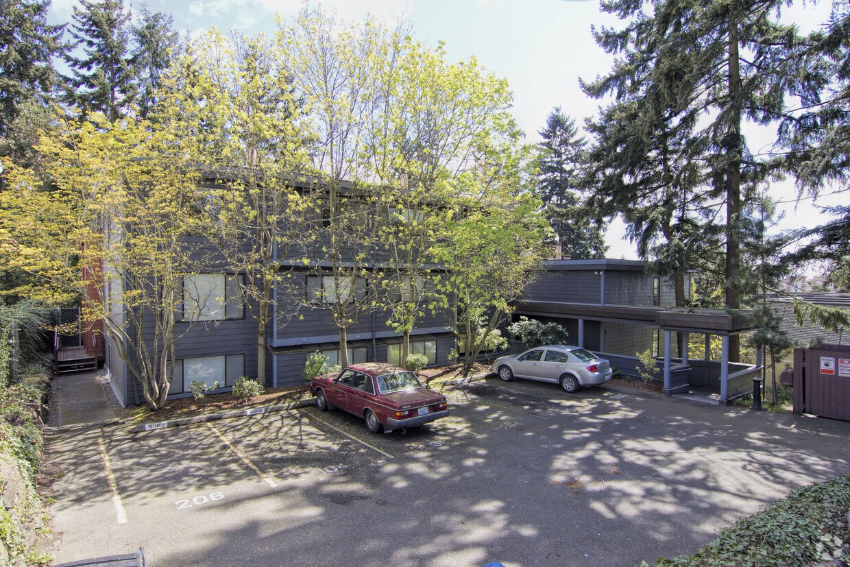 Midvale North Apartments in Seattle, WA