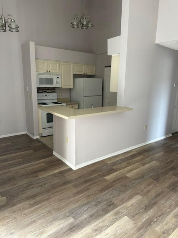 Foto del edificio - 1225 Bermuda Lakes Ln
