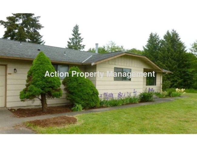 Building Photo - 790 N Rhodefer Rd