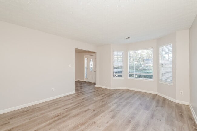 Foto del edificio - 4053 Rockmill Cove