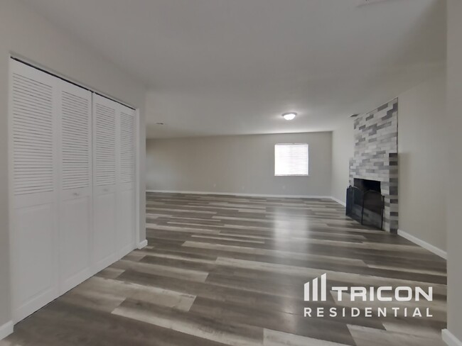 Foto del edificio - 41109 McDowell Street Hemet CA