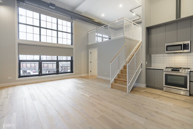 Foto del edificio - 729 N Sangamon St
