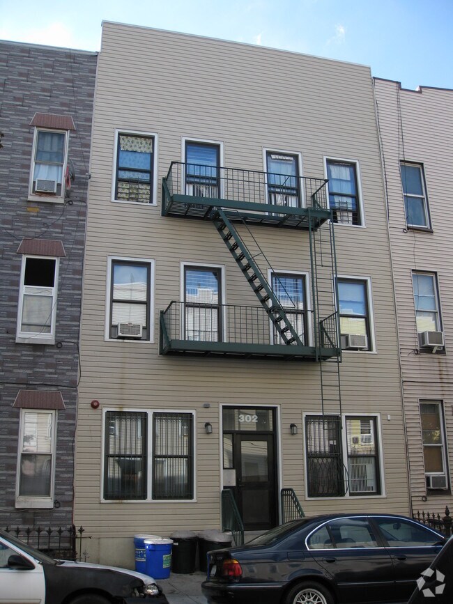 Foto del edificio - 302 Harman St