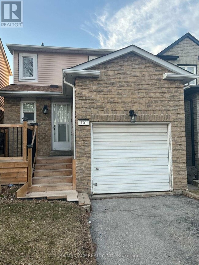 Building Photo - 101 Greenfield Crescent