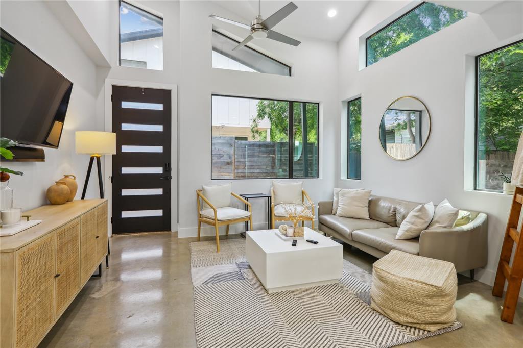 Foto principal - 619 Hammack Dr