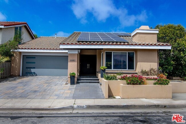 Building Photo - 3980 Astaire Ave