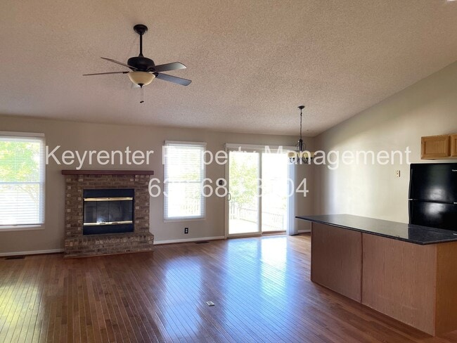 Building Photo - COMING SOON - Lovely Ranch in Stone Meadows with Fenced Backyard