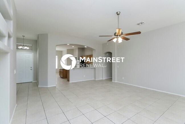 Building Photo - 3 Bedroom Pet-Friendly Home in GILBERT, AZ...