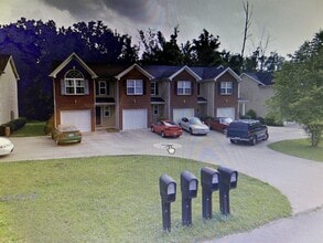 Building Photo - 123 Ashberry Dr