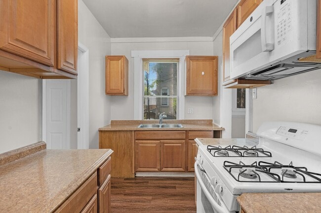 Photo - 3503 Oakmont Avenue Apartment