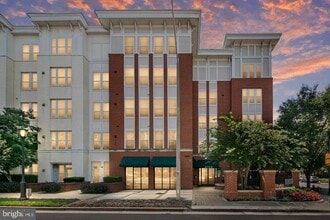 Building Photo - 2655 Prosperity Ave