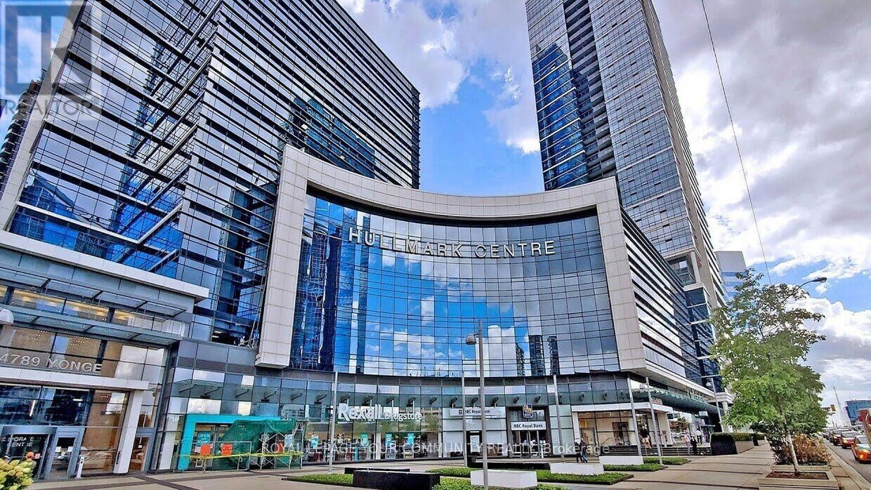 Photo principale - 5-1815 Sheppard Ave E