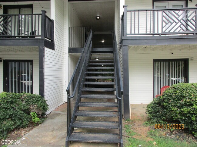Building Photo - 3609 Woodbriar Cir