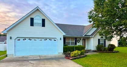 Building Photo - 191 Bluegrass Cir