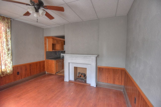 Building Photo - 352 N Pennsylvania Ave