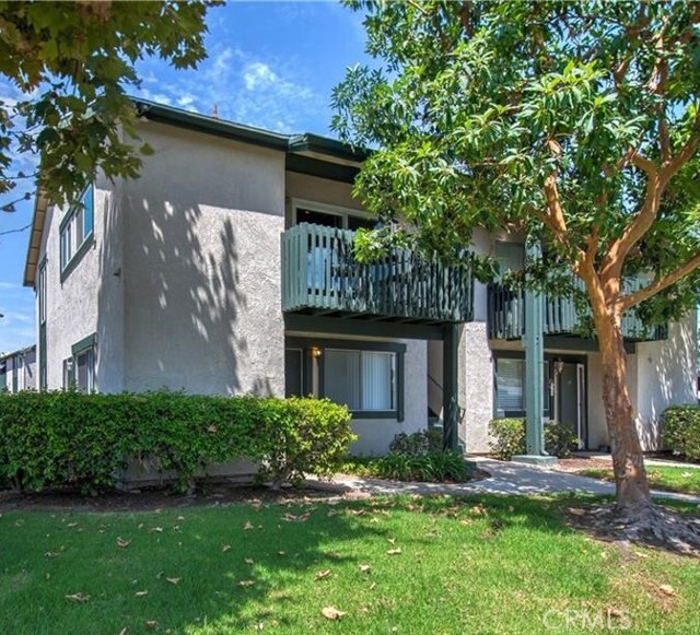 Foto del edificio - 23224 Orange Ave