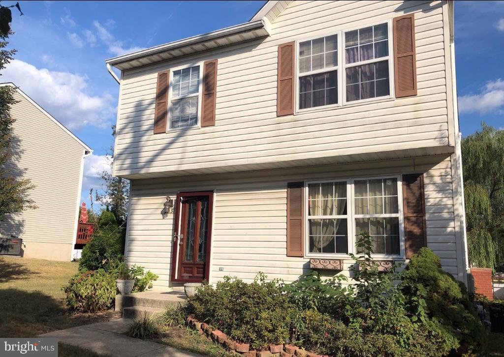 Foto principal - 2031 Featherbed Ln