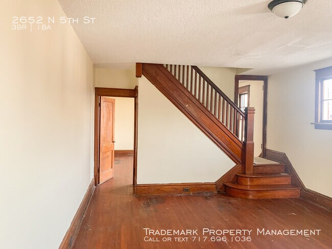 Building Photo - Nice Town Home