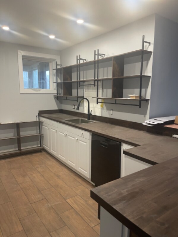 160 Partition St Unit 160 Partition St 3, Saugerties, NY 12477 Room